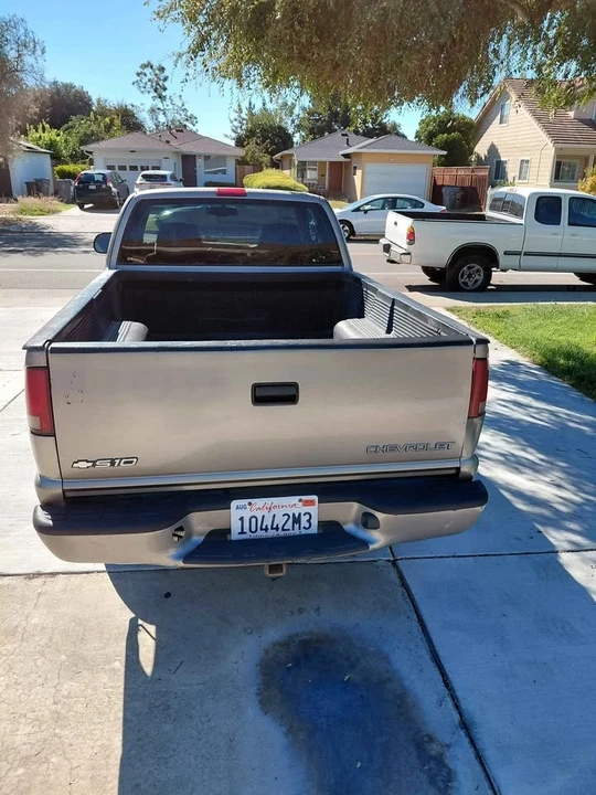 2000 Chevrolet S-10 - Image 7 of 9