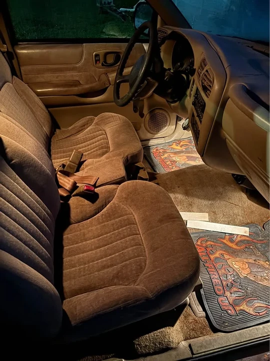 2000 Chevrolet S-10 - Image 4 of 5