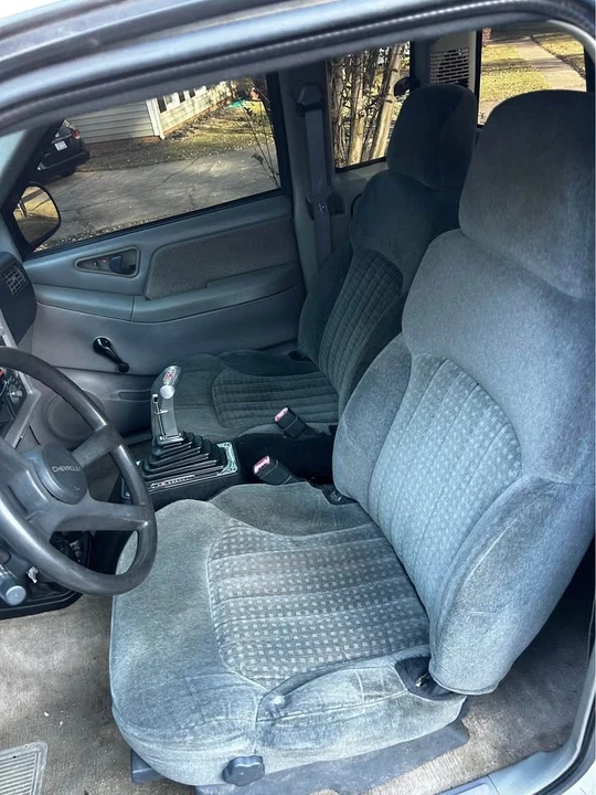 2000 Chevrolet S-10 - Image 5 of 6