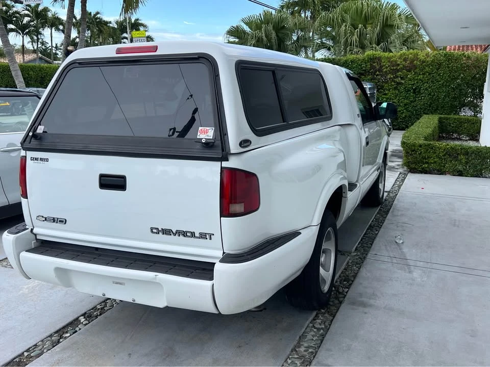 2000 Chevrolet S-10 - Image 5 of 6
