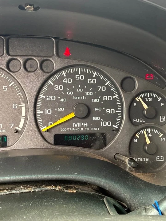 2000 Chevrolet S-10 - Image 7 of 10