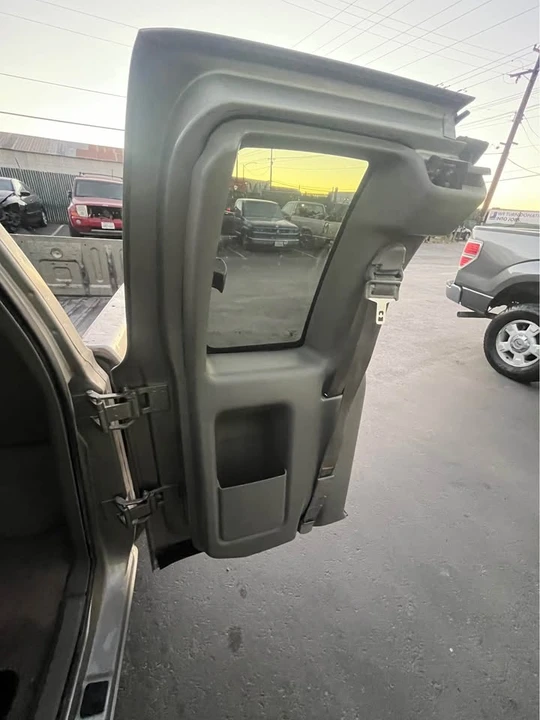 2000 Chevrolet S-10 - Image 10 of 11
