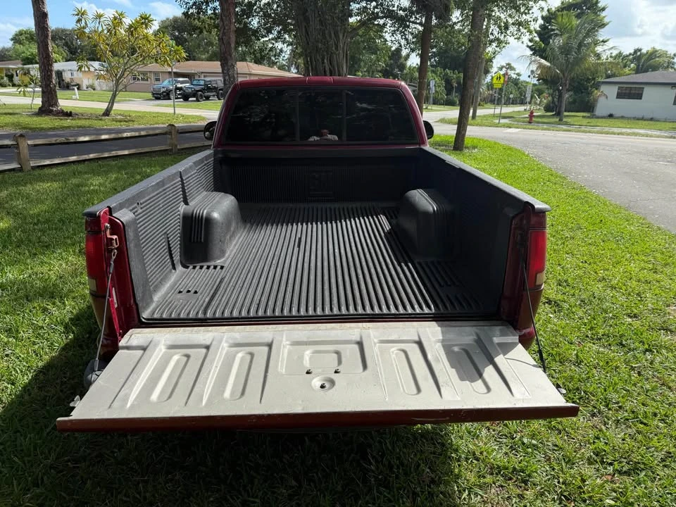 2000 Chevrolet S-10 - Image 12 of 17