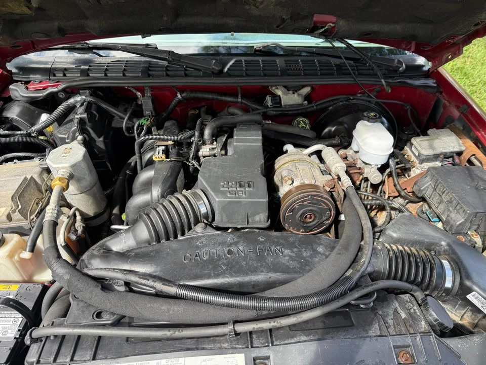 2000 Chevrolet S-10 - Image 13 of 17