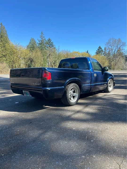 2000 Chevrolet S-10 - Image 5 of 10