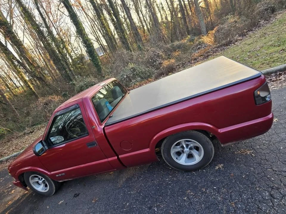 2000 Chevrolet S-10 - Image 4 of 10