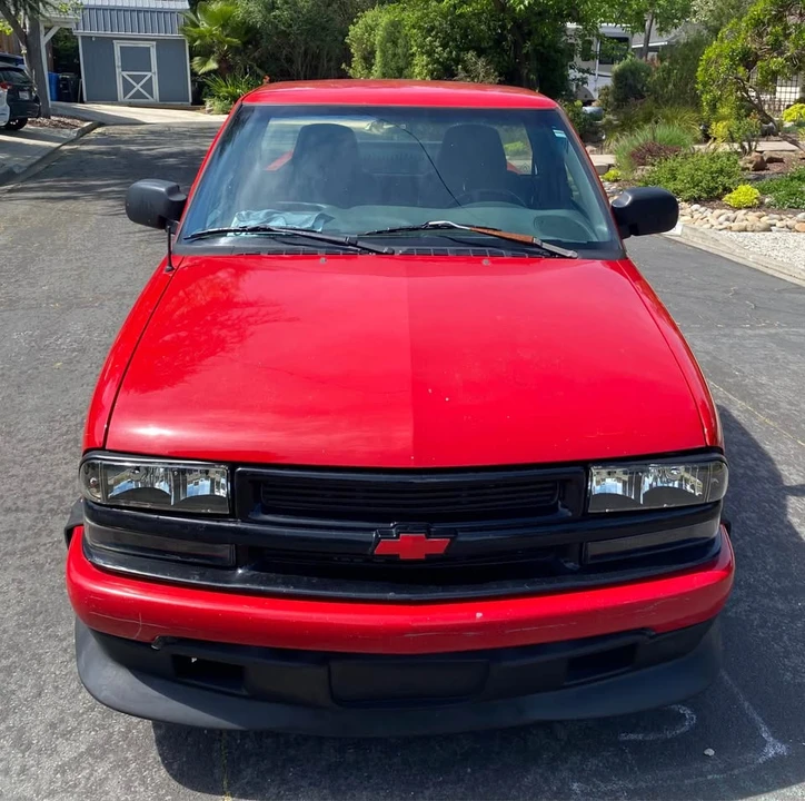 2000 Chevrolet S-10 - Image 2 of 20