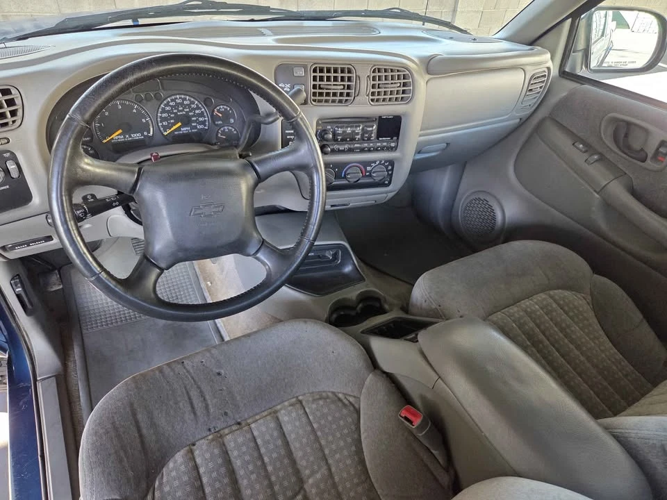 2000 Chevrolet S-10 - Image 3 of 7