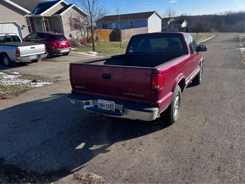 2000 Chevrolet S-10 - Image 5 of 7