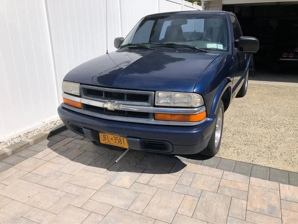 2000 Chevrolet S-10 - Image 4 of 7