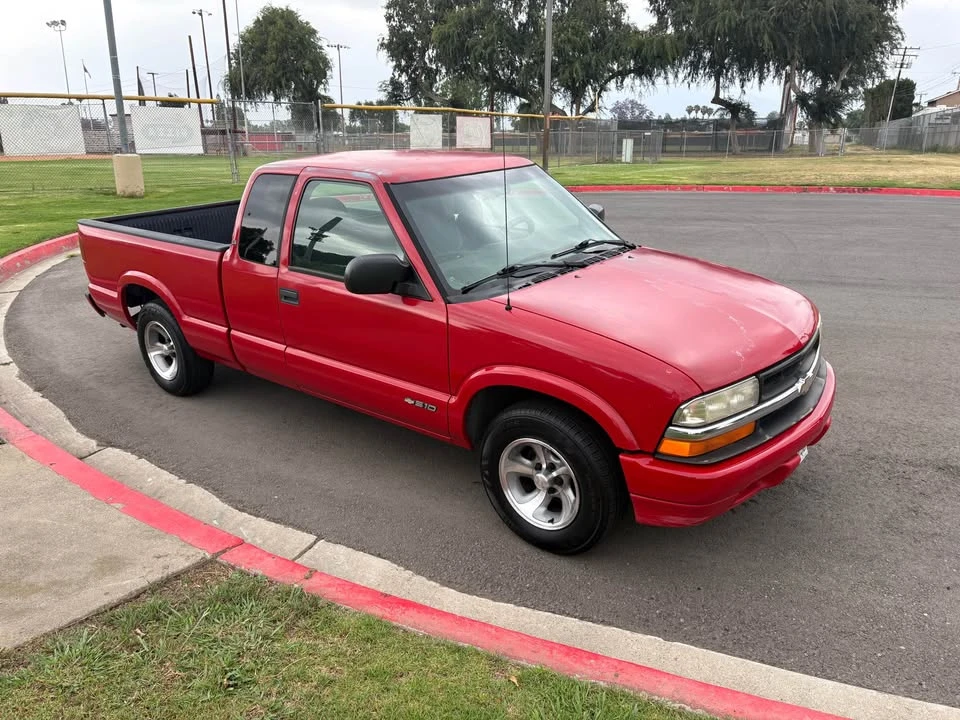 2000 Chevrolet S-10 - Image 4 of 8