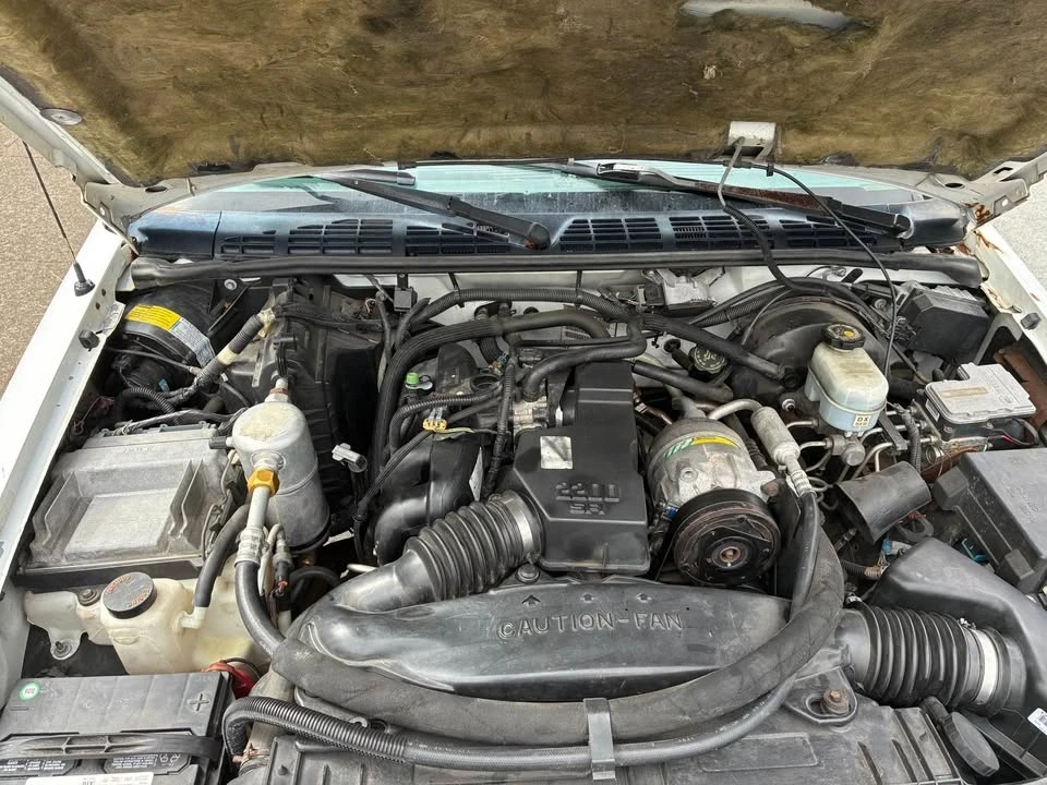 2000 Chevrolet S-10 - Image 10 of 10