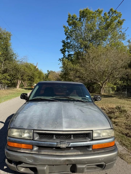 2000 Chevrolet S-10 - Image 4 of 5