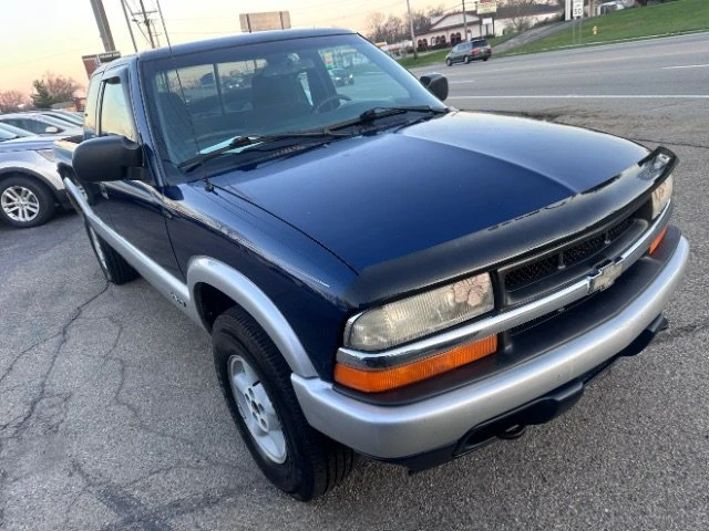 2000 Chevrolet S-10 Blazer 2nd Gen - Image 3 of 7