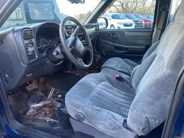 2000 Chevrolet S-10 Blazer 2nd Gen - Image 4 of 6