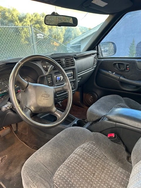 2000 Chevrolet S-10 Blazer 2nd Gen - Image 19 of 20
