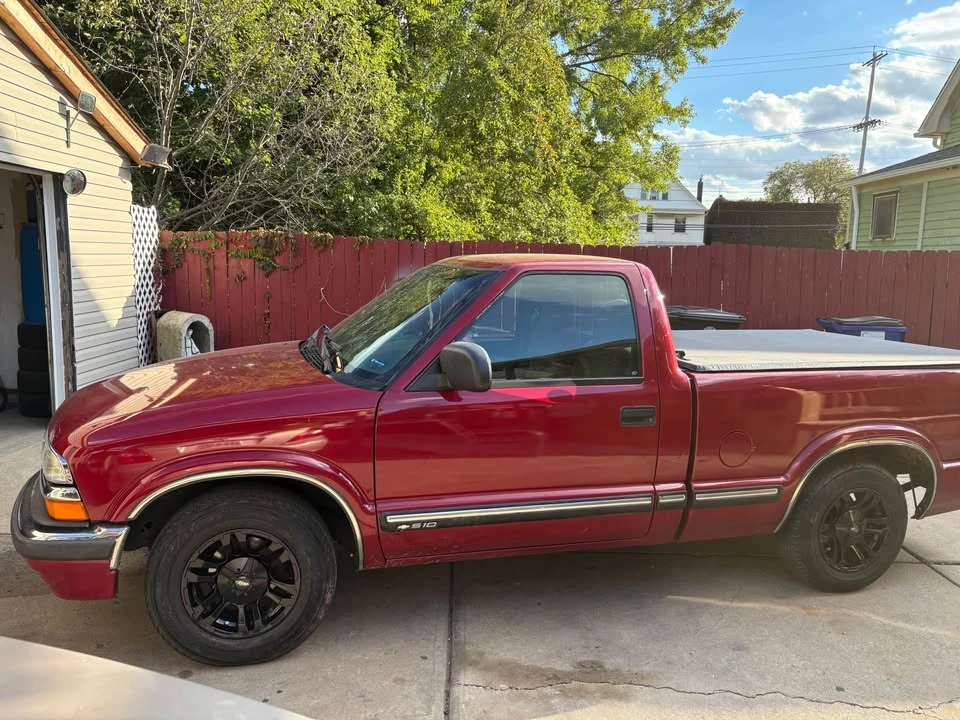 2000 Chevrolet S-10 - Image 7 of 8
