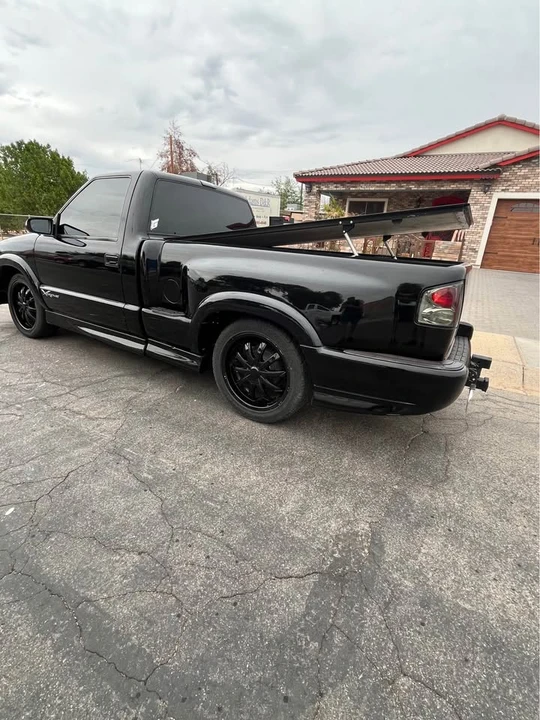 2000 Chevrolet S-10 - Image 7 of 17
