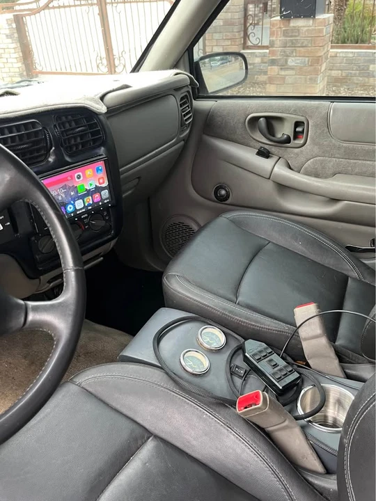2000 Chevrolet S-10 - Image 11 of 17