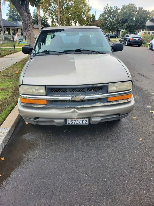 2000 Chevrolet S-10 - Image 6 of 6