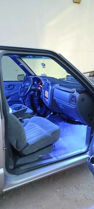 2000 Chevrolet S-10 Blazer 2nd Gen - Image 2 of 7