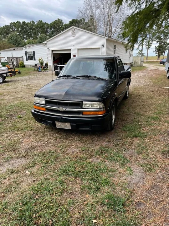2000 Chevrolet S-10 - Image 5 of 5