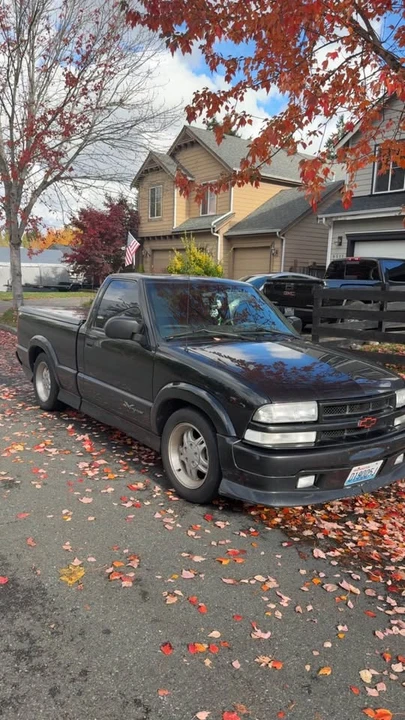 2000 Chevrolet S-10 - Image 4 of 4