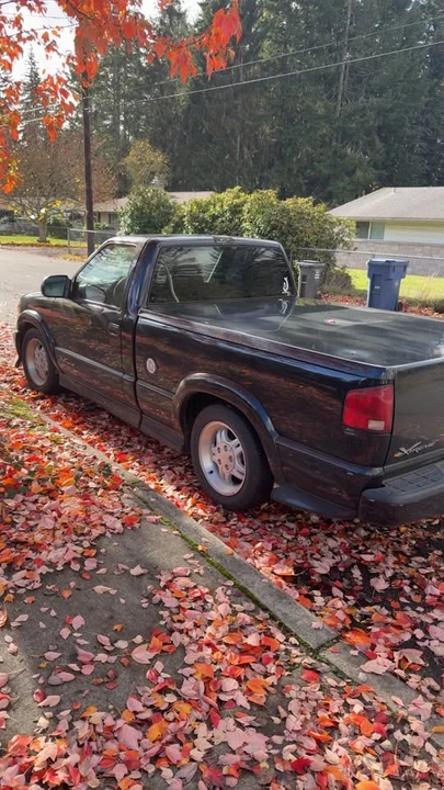 2000 Chevrolet S-10 - Image 3 of 4