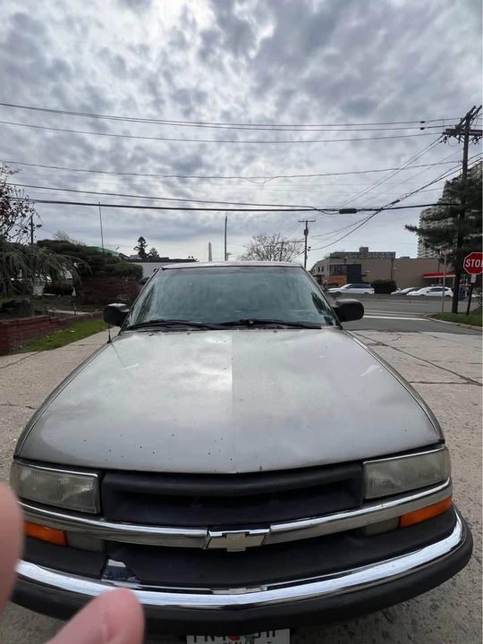 2000 Chevrolet S-10 - Image 3 of 6