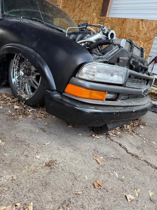 2000 Chevrolet S-10 - Image 5 of 11