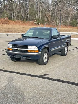 2000 Chevrolet S10 Regular Cab