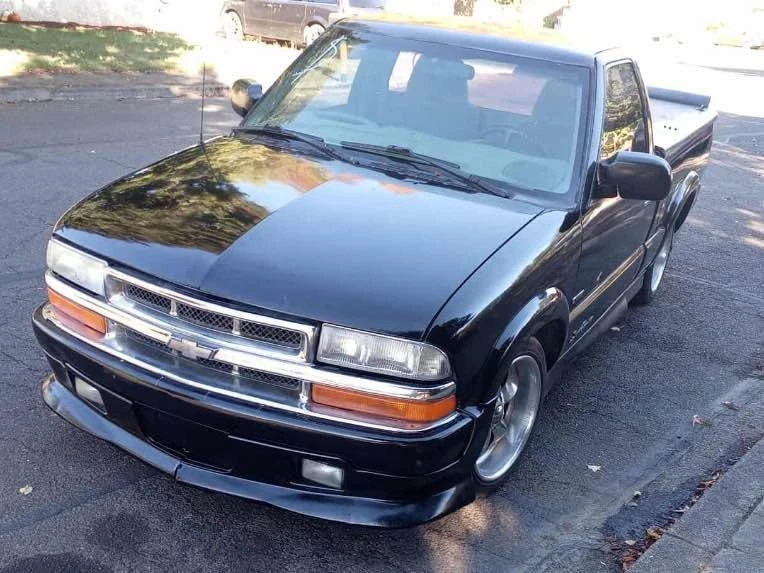 2000 Chevrolet S-10 - Image 3 of 5