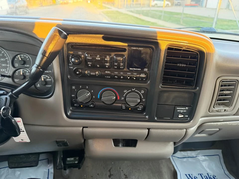 2000 Chevrolet Silverado 1st Gen - Image 14 of 15