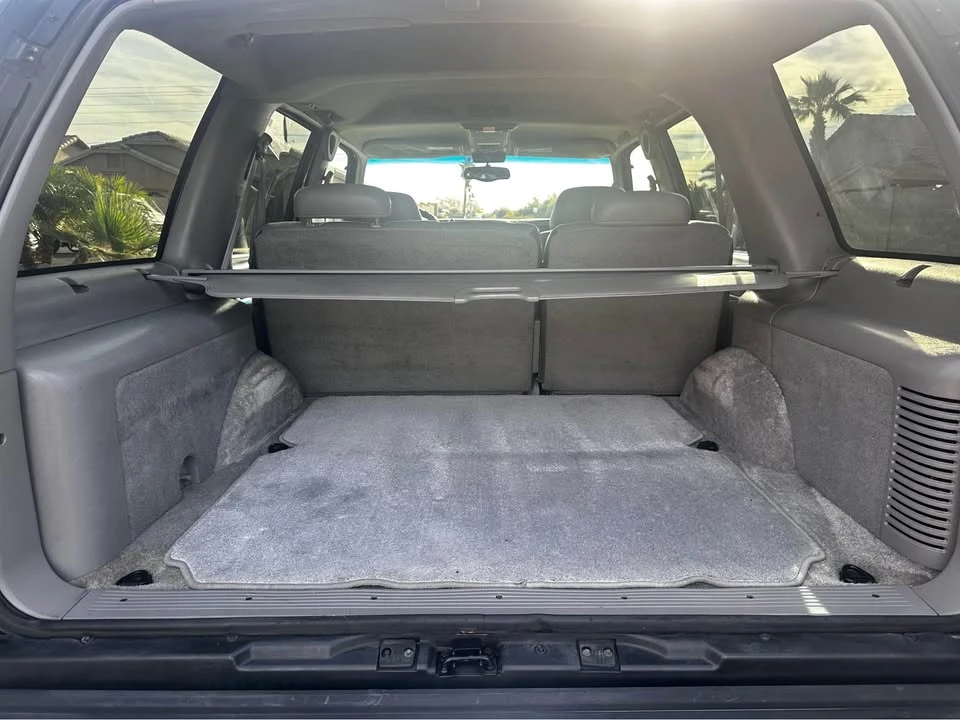2000 Chevrolet Tahoe 2nd Gen - Image 6 of 13