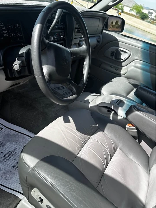 2000 Chevrolet Tahoe 2nd Gen - Image 7 of 13