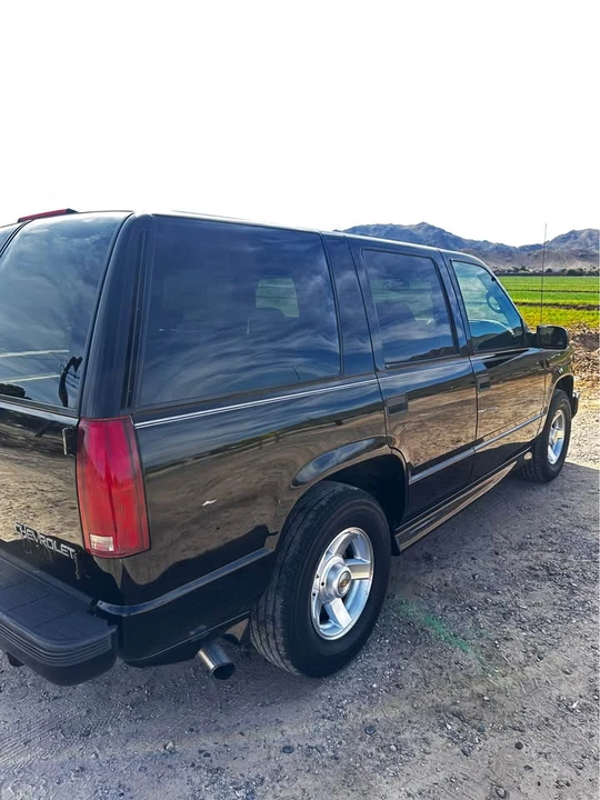2000 Chevrolet Tahoe 2nd Gen - Image 10 of 13
