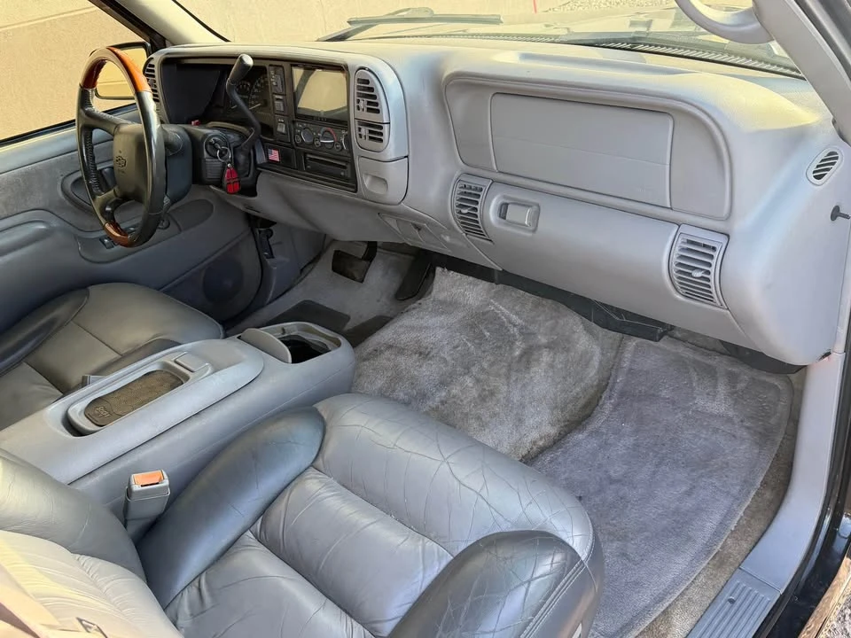 2000 Chevrolet Tahoe 2nd Gen - Image 8 of 17