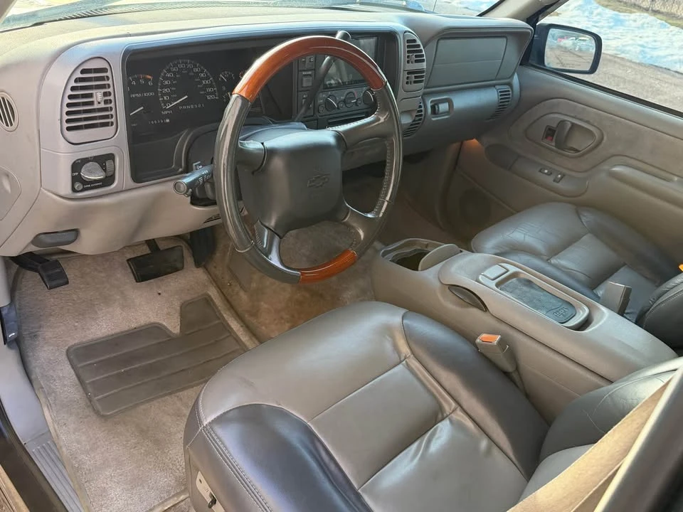 2000 Chevrolet Tahoe 2nd Gen - Image 7 of 17