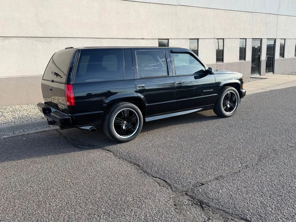 2000 Chevrolet Tahoe 2nd Gen - Image 3 of 17