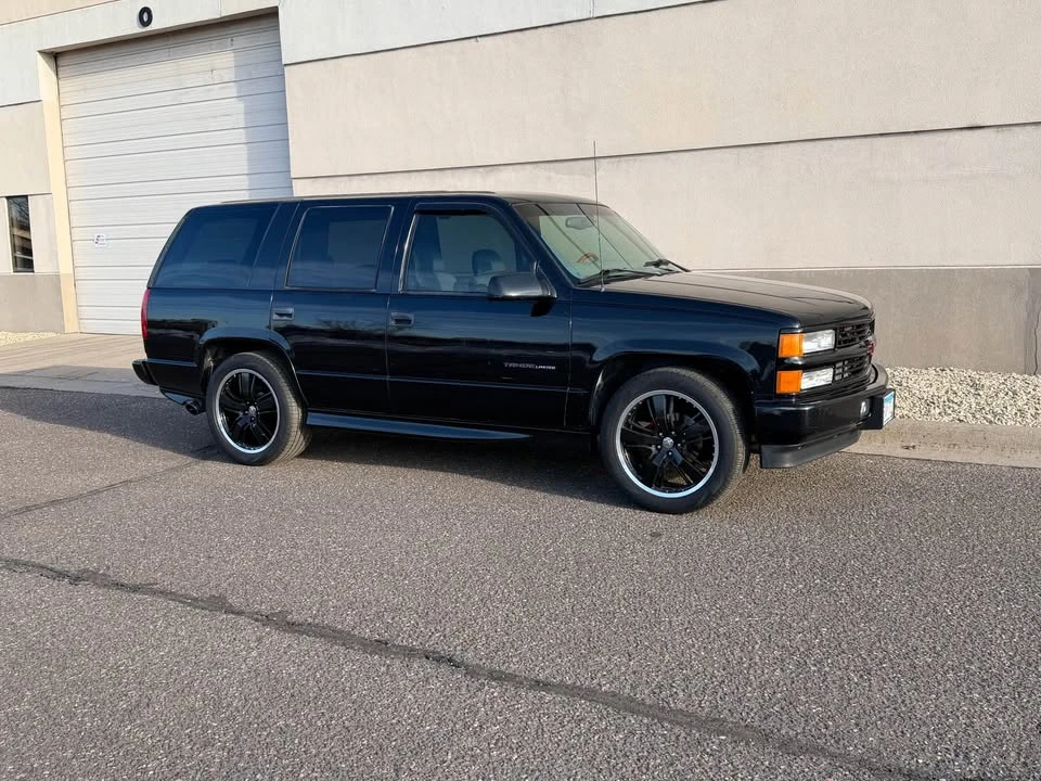 2000 Chevrolet Tahoe 2nd Gen - Image 16 of 17