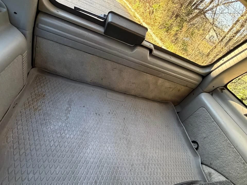 2000 Chevrolet Tahoe 2nd Gen - Image 10 of 17