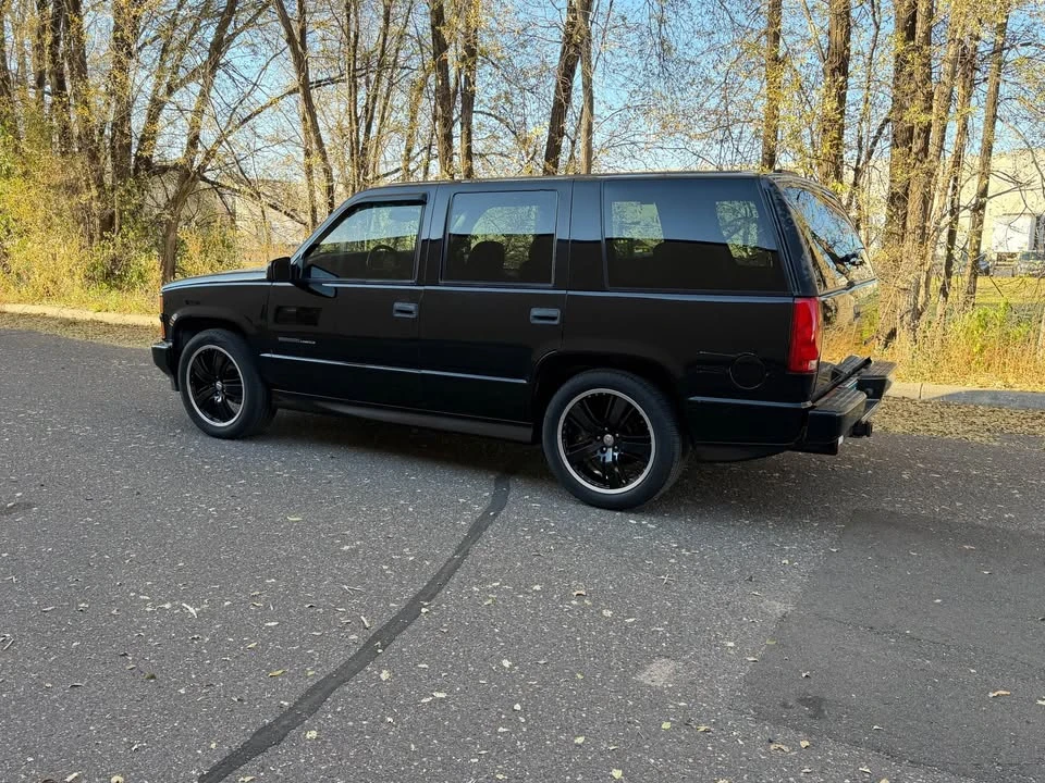 2000 Chevrolet Tahoe 2nd Gen - Image 3 of 17