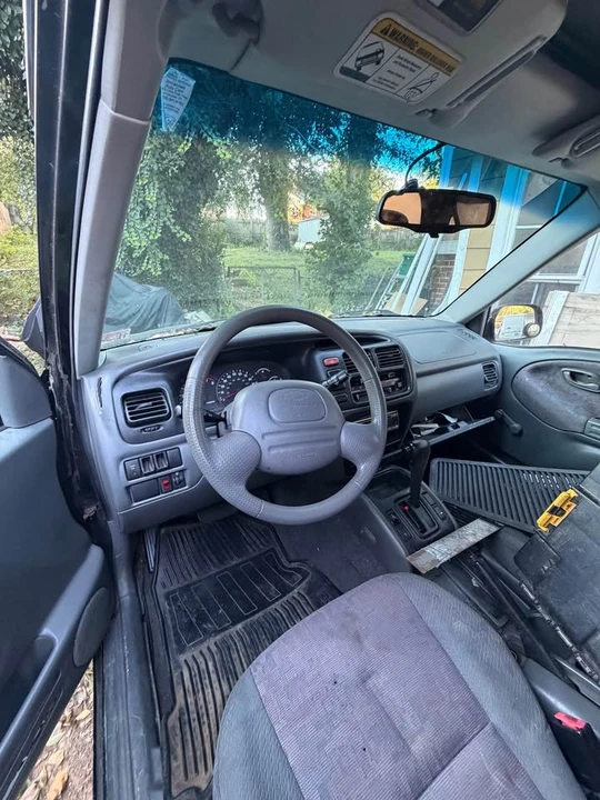 2000 Chevrolet Tracker - Image 5 of 10