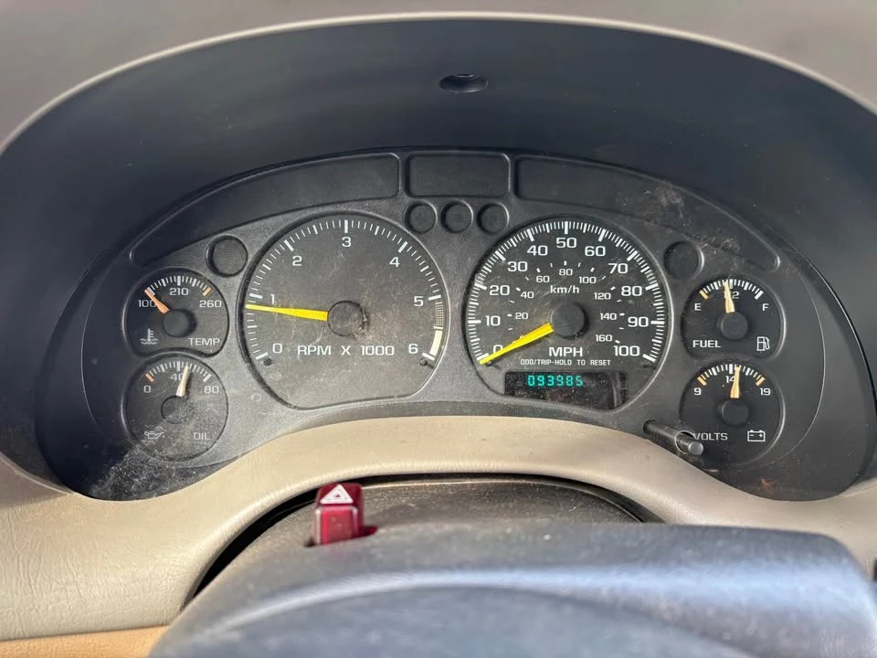 2000 Chevrolet Trailblazer - Image 5 of 13