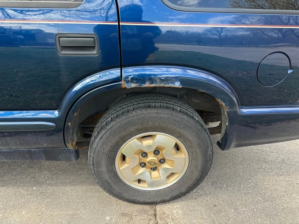 2000 Chevrolet Trailblazer - Image 3 of 11