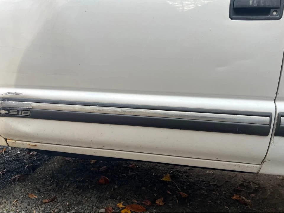 2000 Chevrolet S-10 - Image 3 of 6