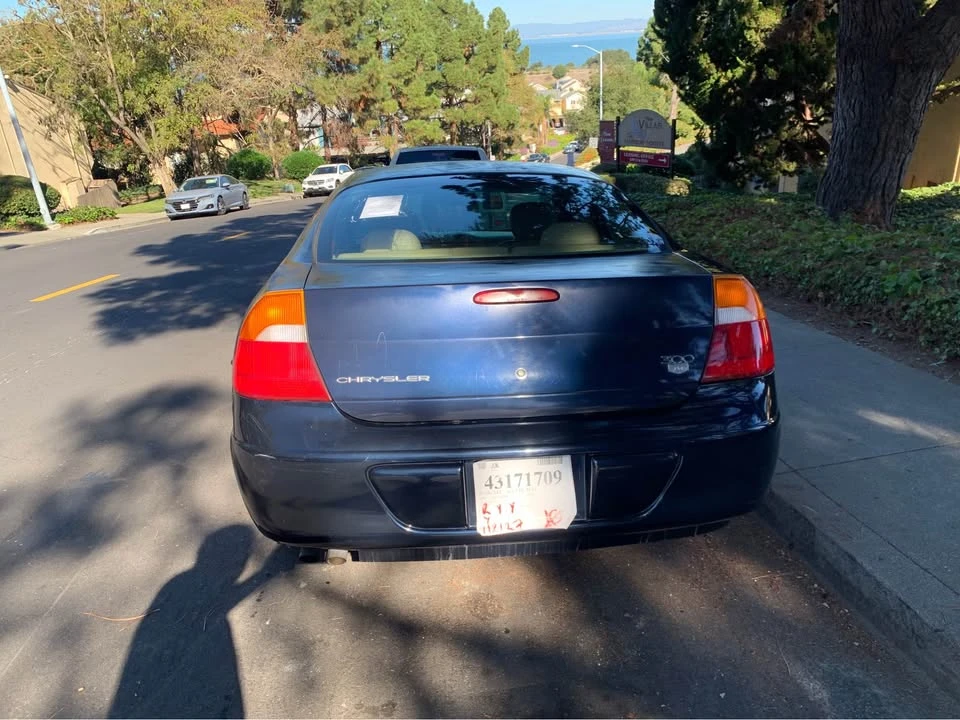 2000 Chrysler 300 - Image 4 of 18
