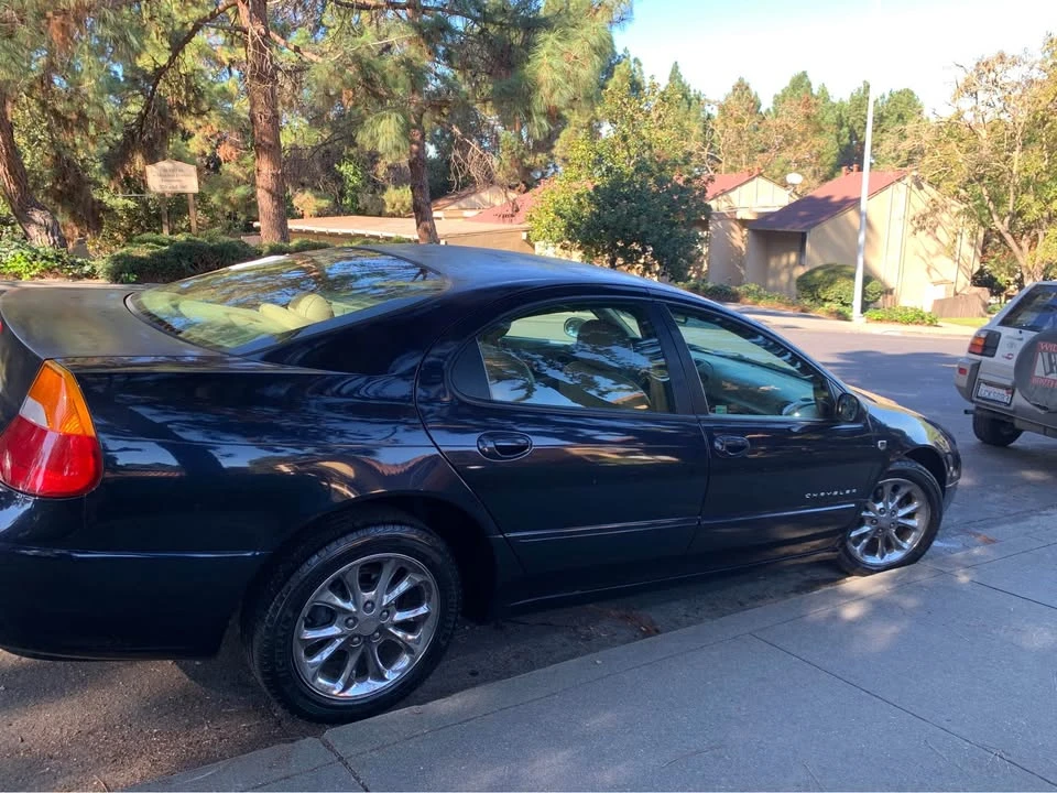 2000 Chrysler 300 - Image 6 of 18