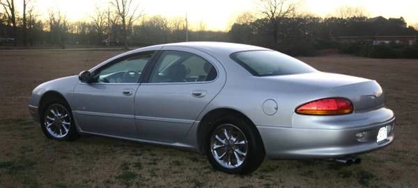 2000 Chrysler - Image 3 of 12
