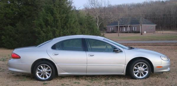 2000 Chrysler - Image 6 of 12